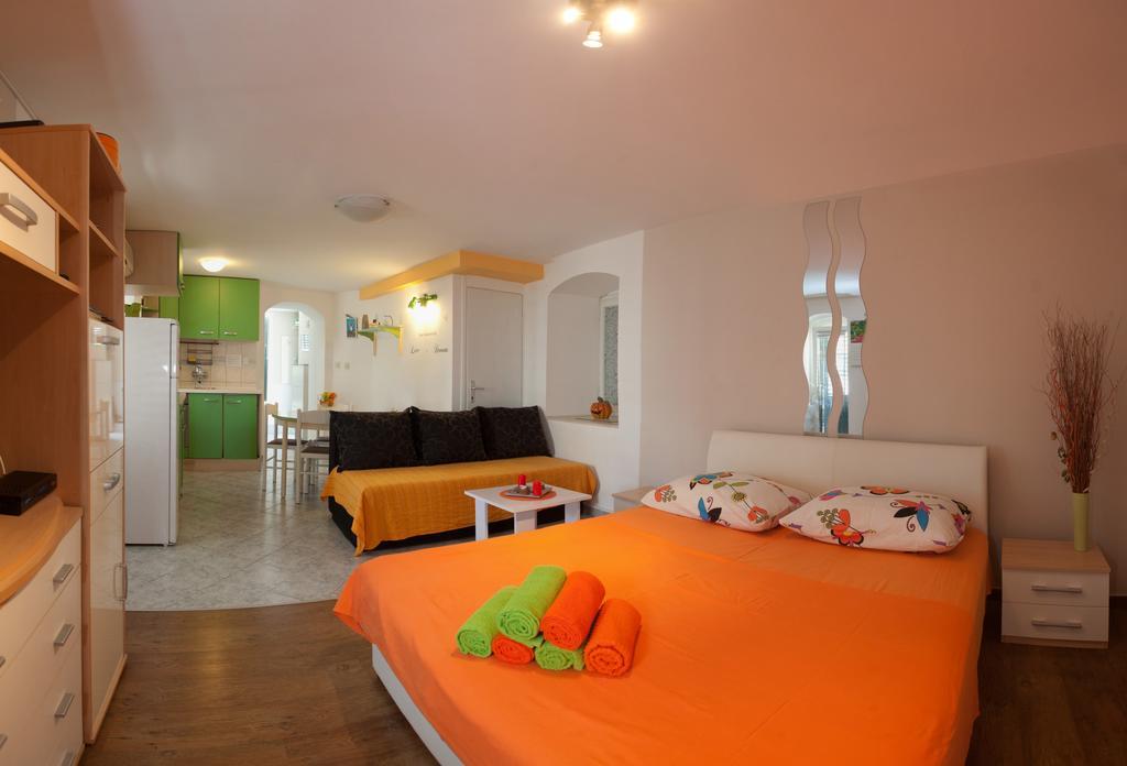 Paradise Apartment With Big Sunny Terrace In The Old Town, Few Meters From The Sea & Riva Promenade Σπλιτ Δωμάτιο φωτογραφία