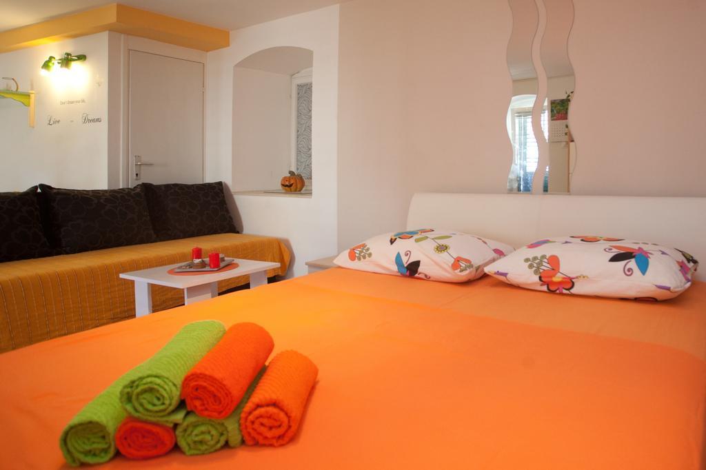 Paradise Apartment With Big Sunny Terrace In The Old Town, Few Meters From The Sea & Riva Promenade Σπλιτ Δωμάτιο φωτογραφία