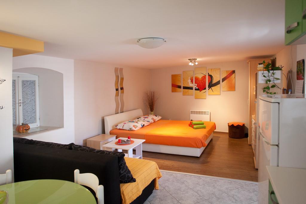 Paradise Apartment With Big Sunny Terrace In The Old Town, Few Meters From The Sea & Riva Promenade Σπλιτ Δωμάτιο φωτογραφία